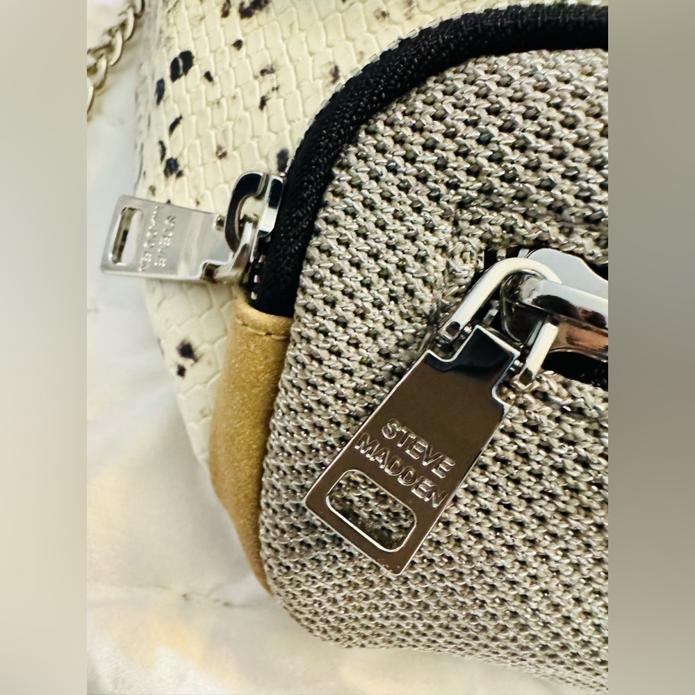 Steve Madden Snake Print Shoulder / Belt Bag in Black and Cream NWOT - Picture 7 of 15